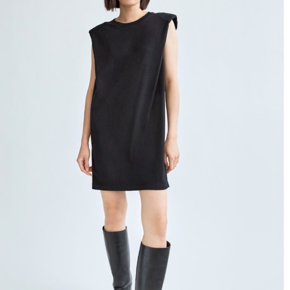 Aritzia Babaton Black Shoulder Pad Dress
